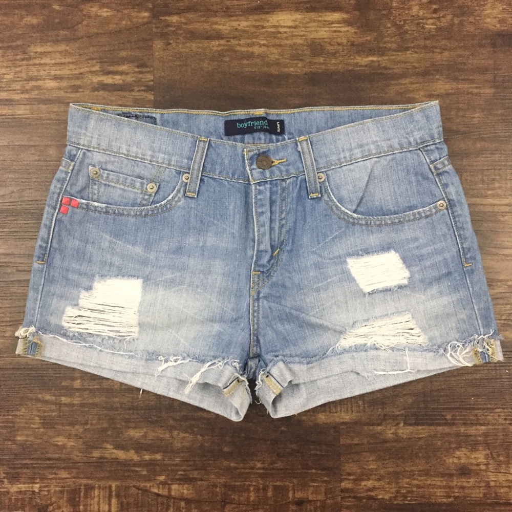 Levi’s Denim Jean Shorts Boyfriend 513 Cut Off